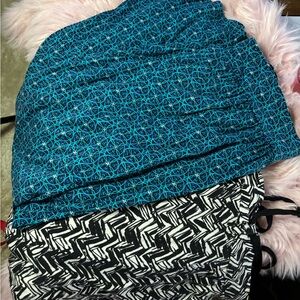 Forever 21 Black and White Patterned Skirt